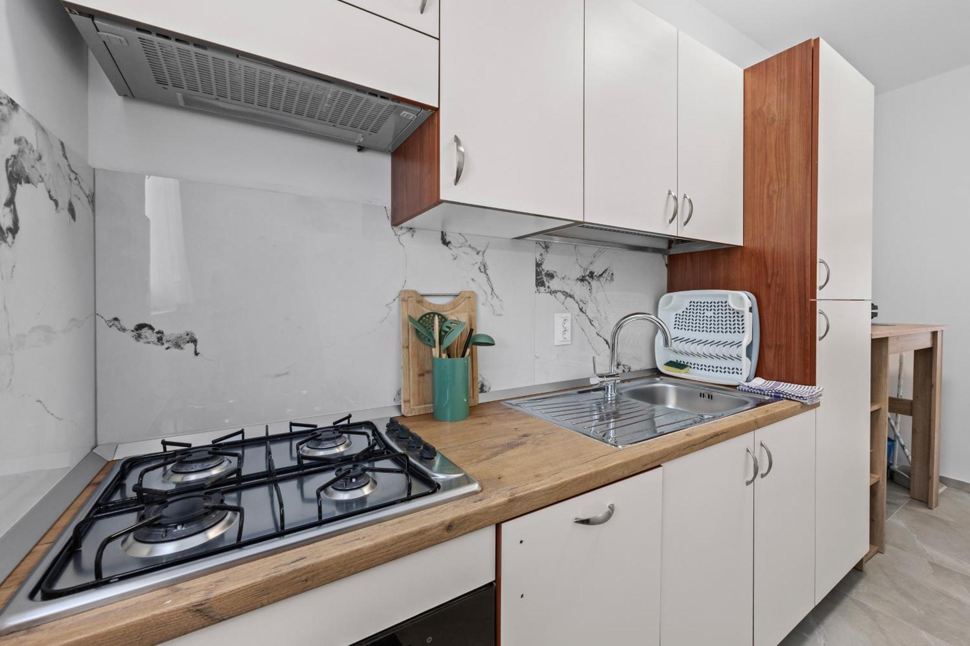 New Apartment Lejla Sisan Exterior photo