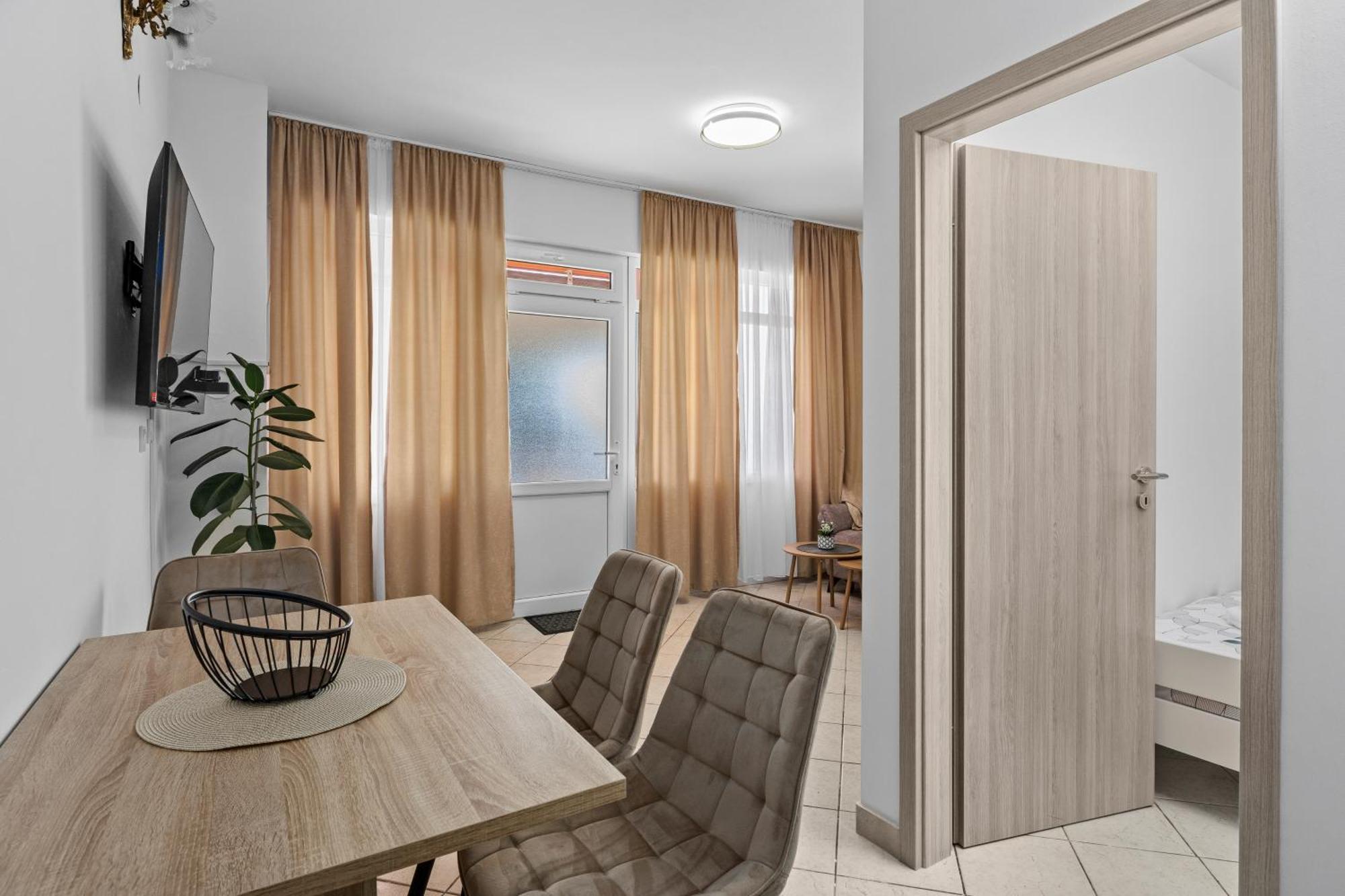 New Apartment Lejla Sisan Exterior photo